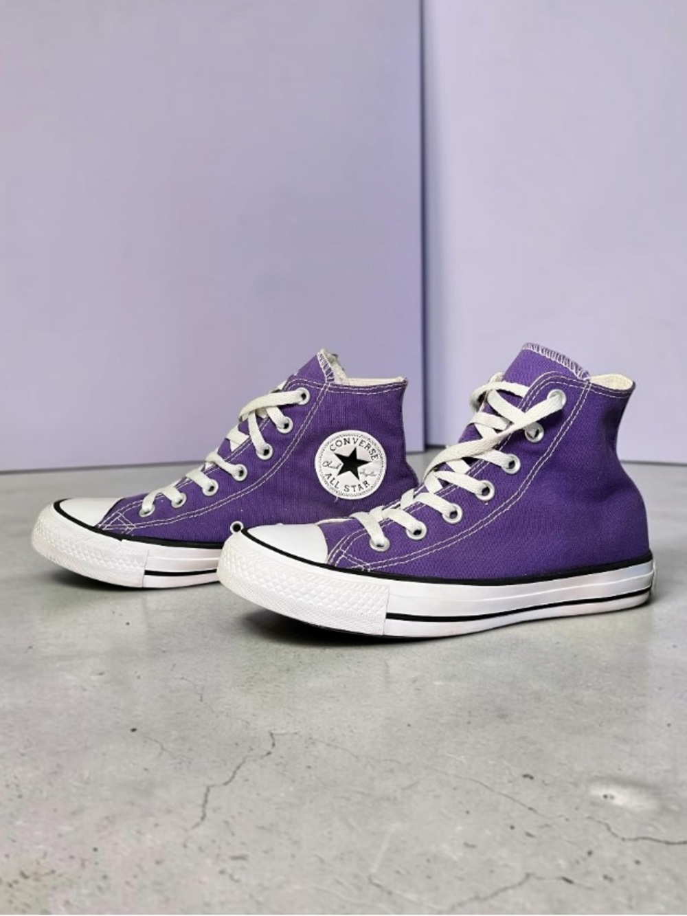 Converse Chuck Taylor All Star Electric Purple High Top Women’s 7